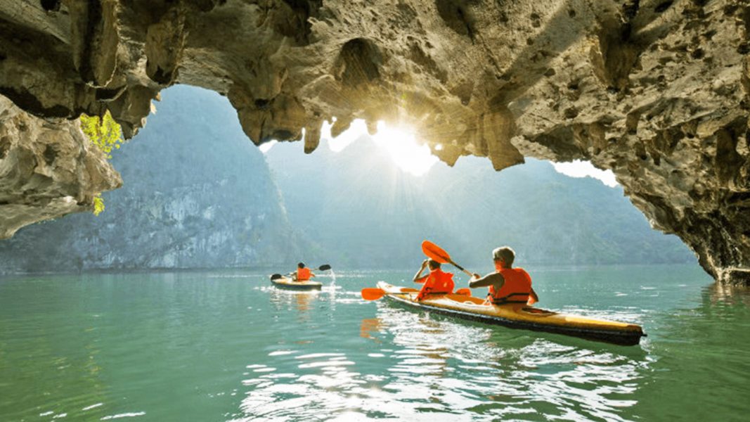 Halong Bay Full Day on Luxury Alova Cruise with Transfer and Lunch16